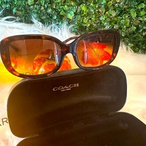 💎COACH beautiful sunglasses 🌟